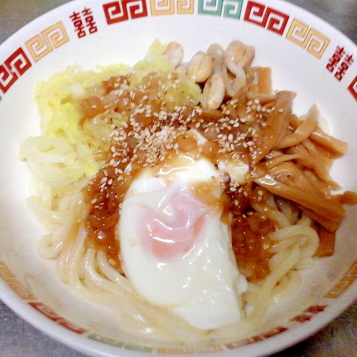 冷凍うどんで冷し汁なしラーメン風